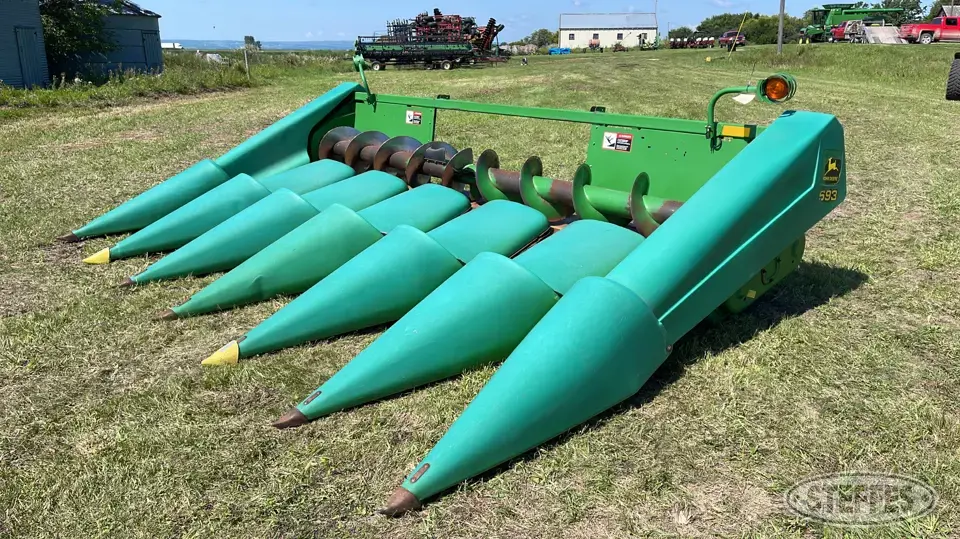 1995 John Deere 693 Corn Head