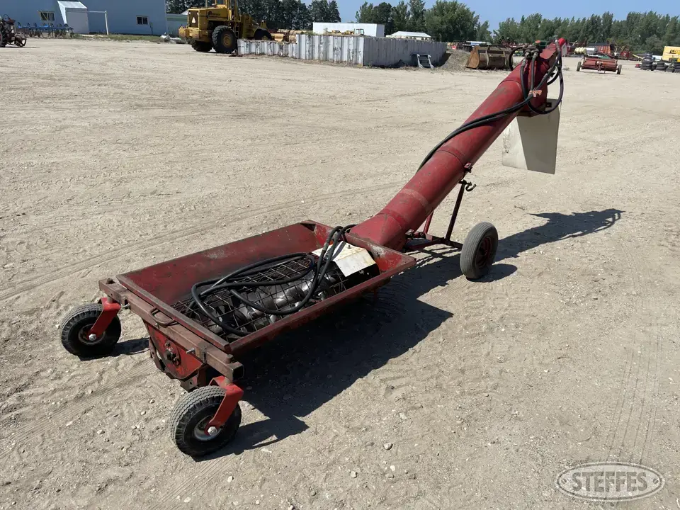 Feterl Transfer-Jump Augers and Conveyor