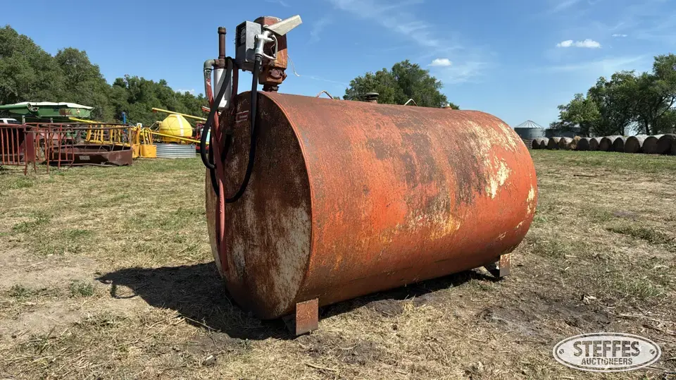 500 gal. fuel tank