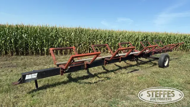 Single axle round bale trailer