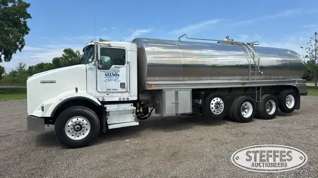 2002 Kenworth T800