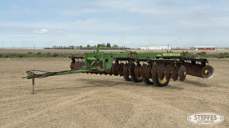 John Deere 350 Disc