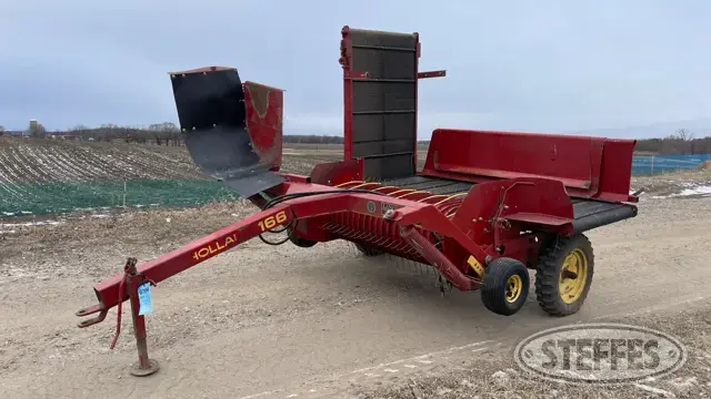 New Holland 166
