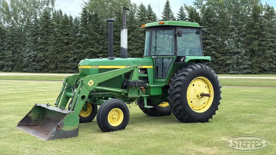 1976 John Deere 4430 2WD Tractor