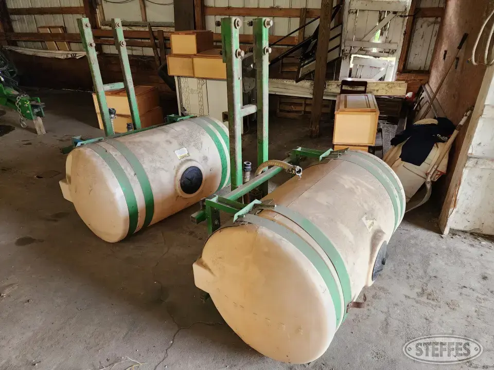 Shop-built saddle tanks Tractor Part