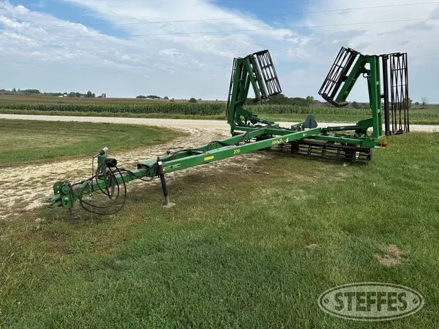 John Deere 200