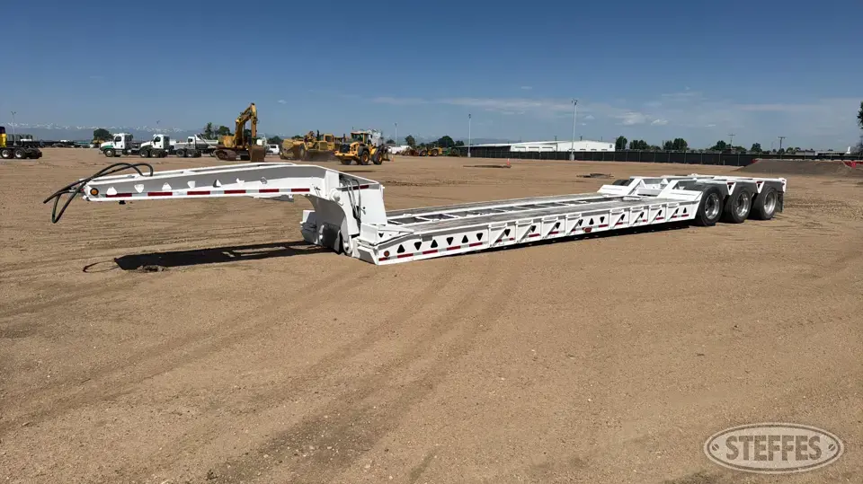 1996 Trail King TK100HDG-513 Lowboy Trailer