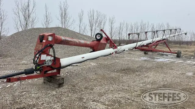 Feterl swing hopper auger