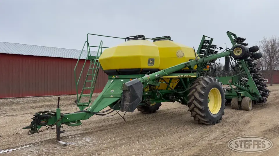 2001 John Deere 1860 Air Drills and Air Seeder