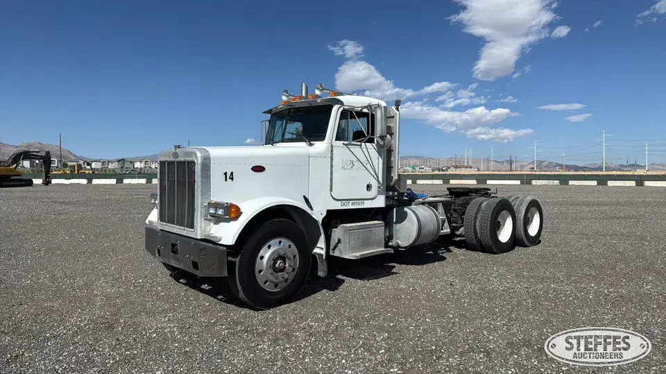 1991 Peterbilt 379 Conventional Truck without Sleeper