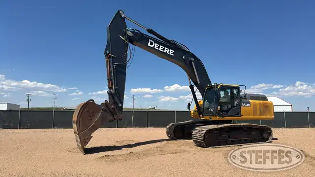 2017 Deere 350G LC