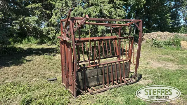 Squeeze chute