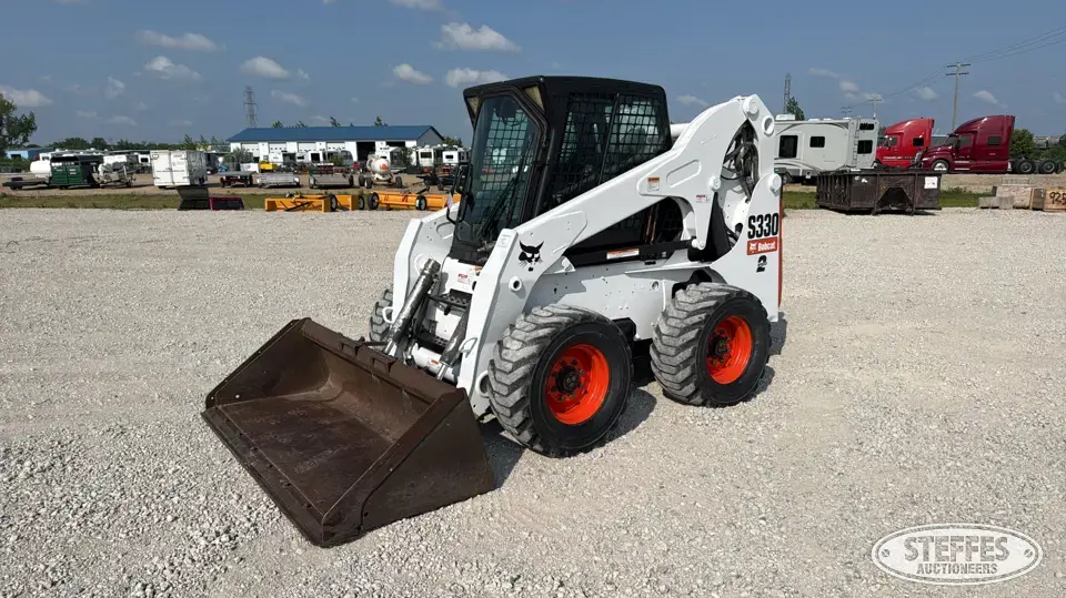 2007 Bobcat S330 Wheeled Skid Steer