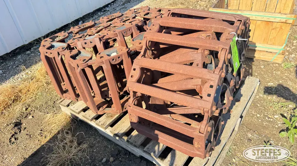 Steel skid steer tracks