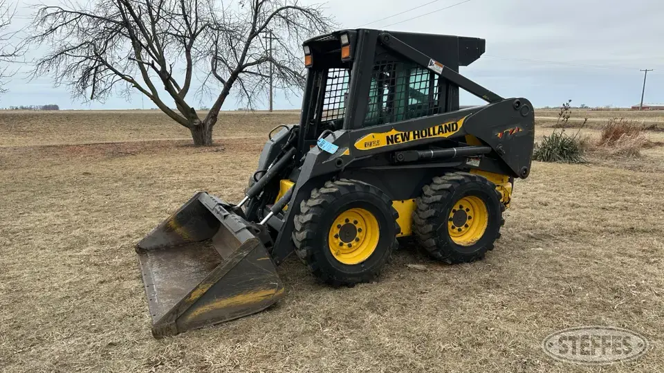 2006 New Holland L170 Wheeled Skid Steer