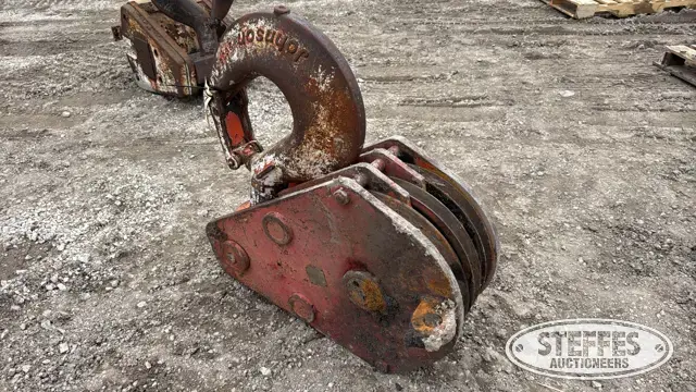 Johnson 80-ton 3-sheave hook block