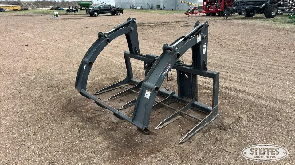Virnig hyd. Bale grapple bucket Skid Steer Bucket