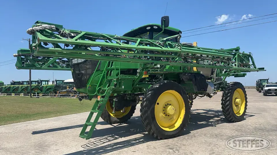 2021 John Deere R4038 Self-Propelled Sprayer