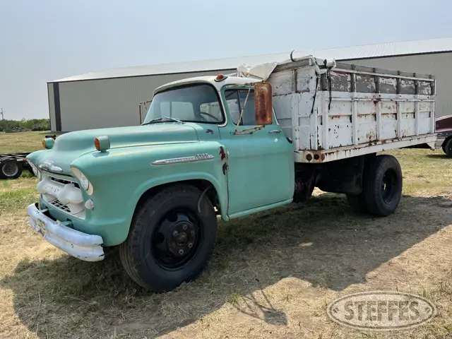 Chevrolet 6100