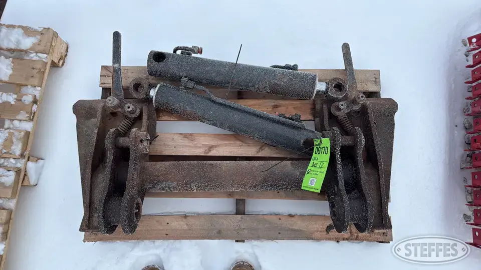 Bobcat quick tach bucket mount Skid Steer Attachments-Other