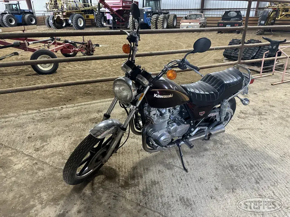 1983 Kawasaki LTD 750K Motorcycles and Scooter