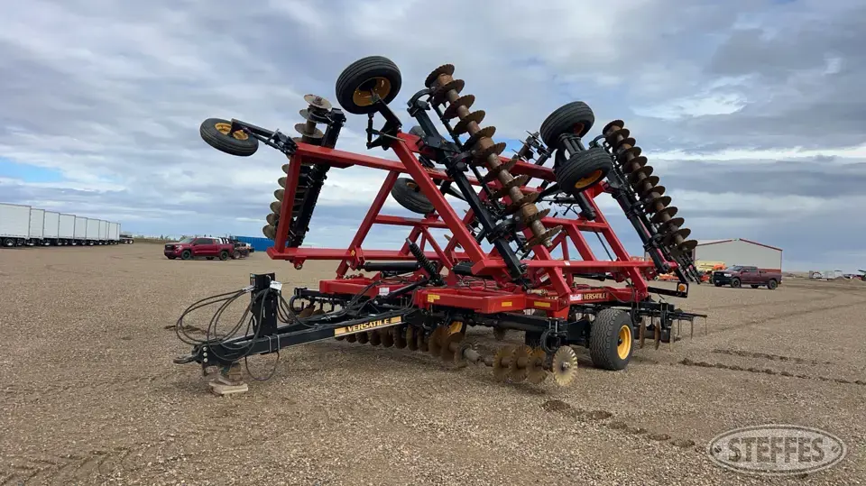 Versatile VT345 Vertical Tillage
