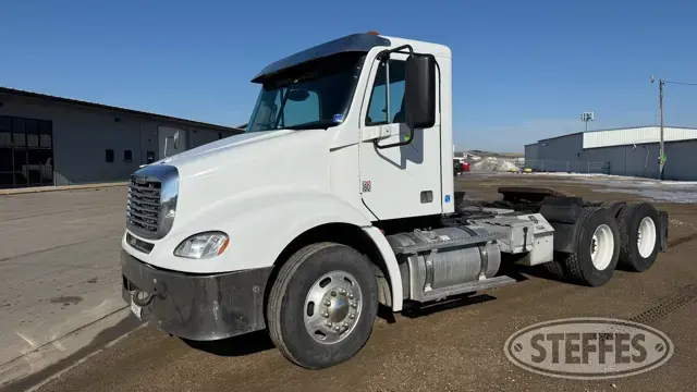 2008 Freightliner Columbia 112