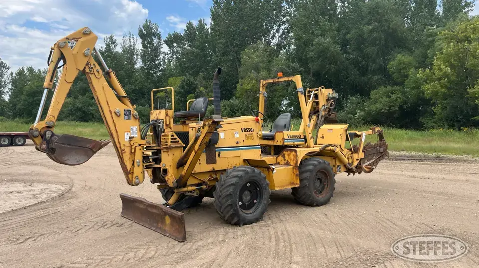2001 Vermeer V8550A Trencher