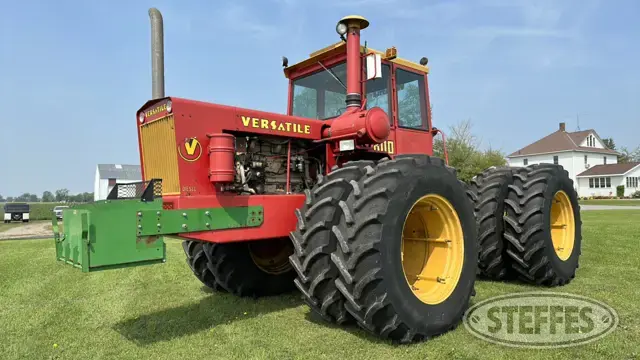 1976 Versatile 800