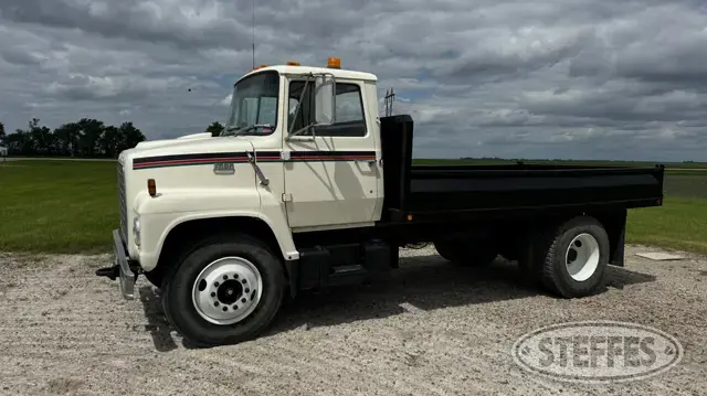 1977 Ford 7000