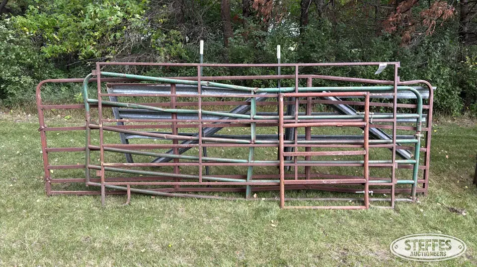 (5) Various cattle panels Livestock Handling