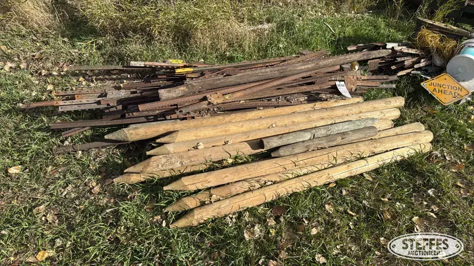 Fence posts Farm Support Item