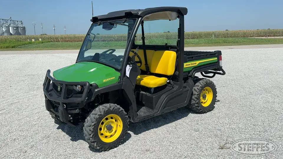 2022 John Deere XUV835M UTV