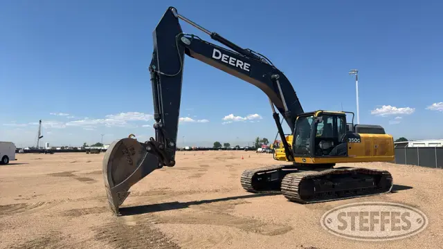 2021 Deere 350G LC