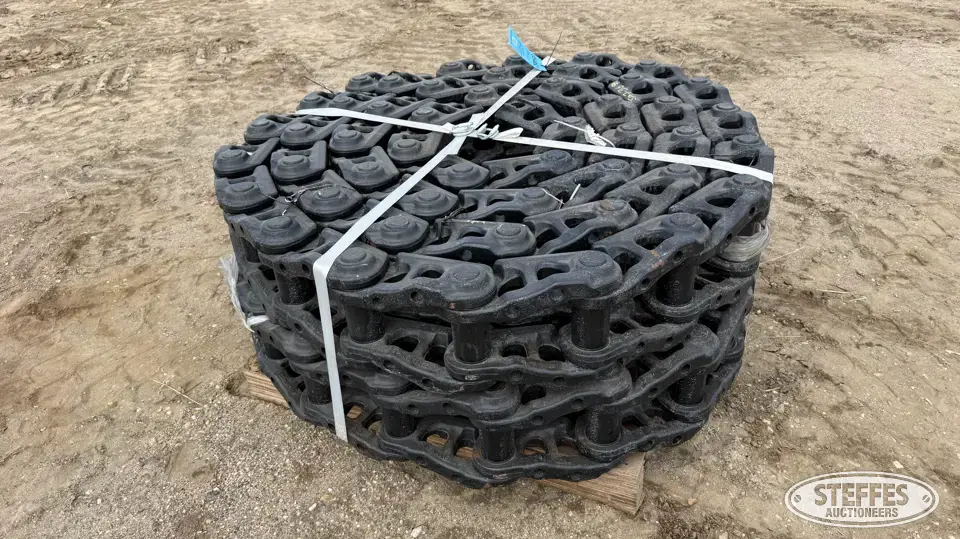 (2) CAT track rails Construction Part
