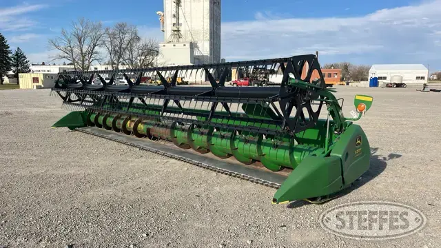 2006 John Deere 630F