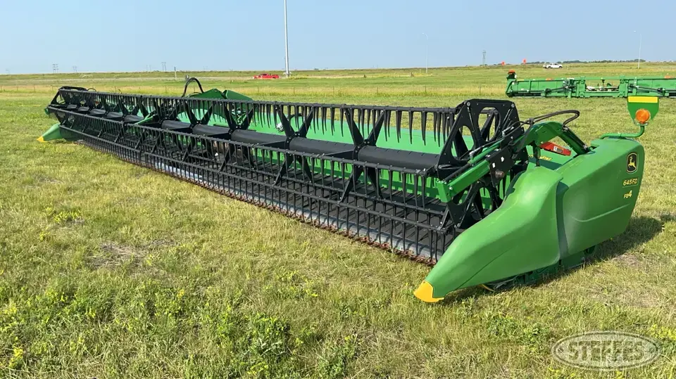 2016 John Deere 645FD Draper Head