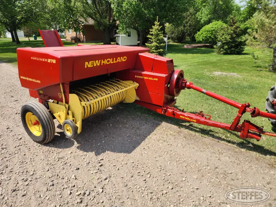 New Holland Hayliner 276 Square Baler