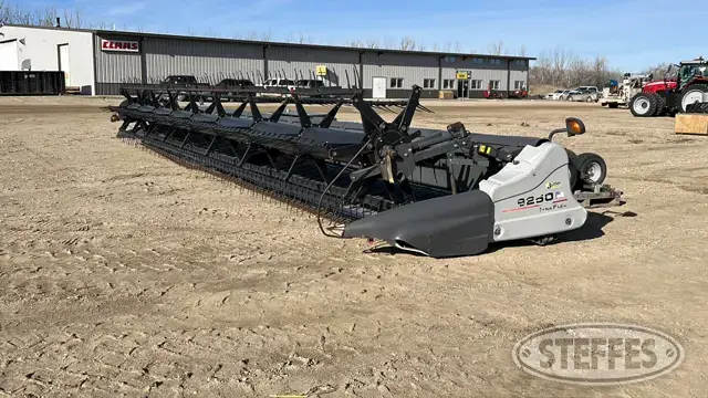 2013 Gleaner 9250