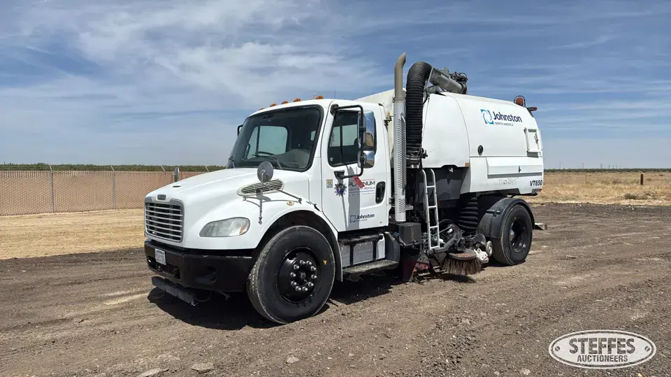 Johnston VT650 on 2013 Freightliner M2 106 Specialty Truck