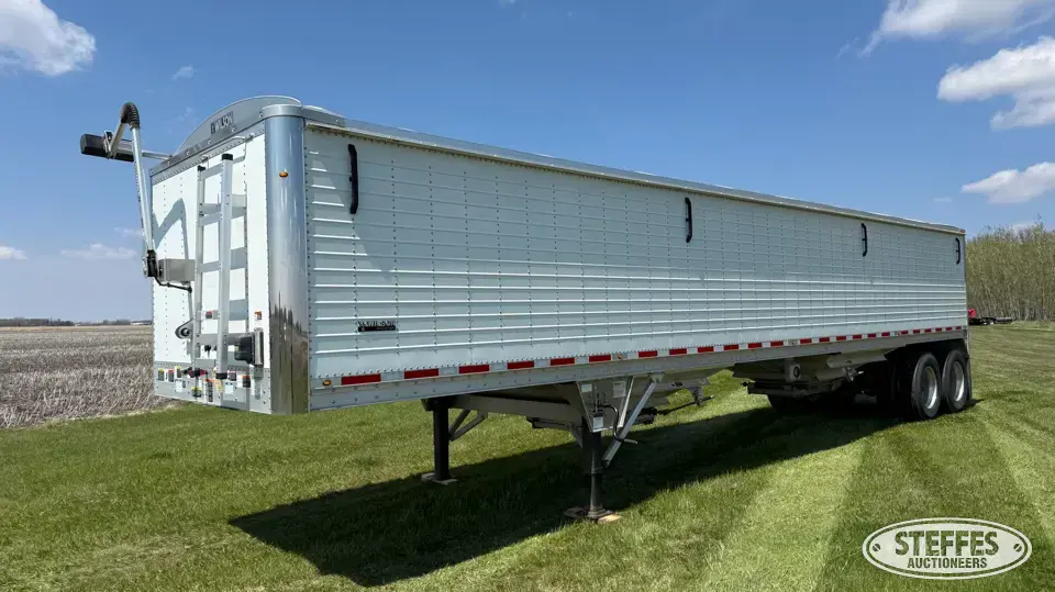 2023 Wilson DWH-651 Hopper Bottom Trailer