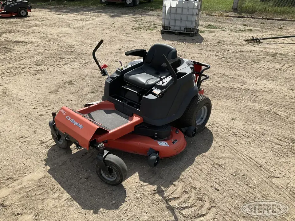 Simplicity ZT2000 Lawn Tractor