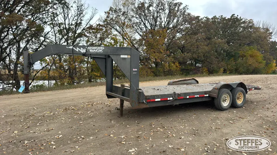 Diamond Back gooseneck trailer Flatbed Trailer