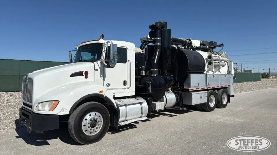 2019 Kenworth T400 Hydrovac Truck