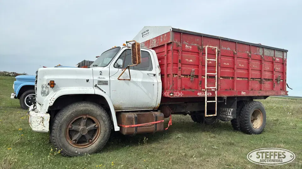 1975 GMC 6000 Grain Truck