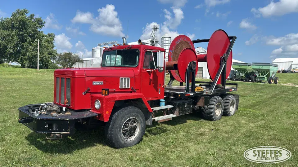 1991 International Paystar 5000 Specialty Truck
