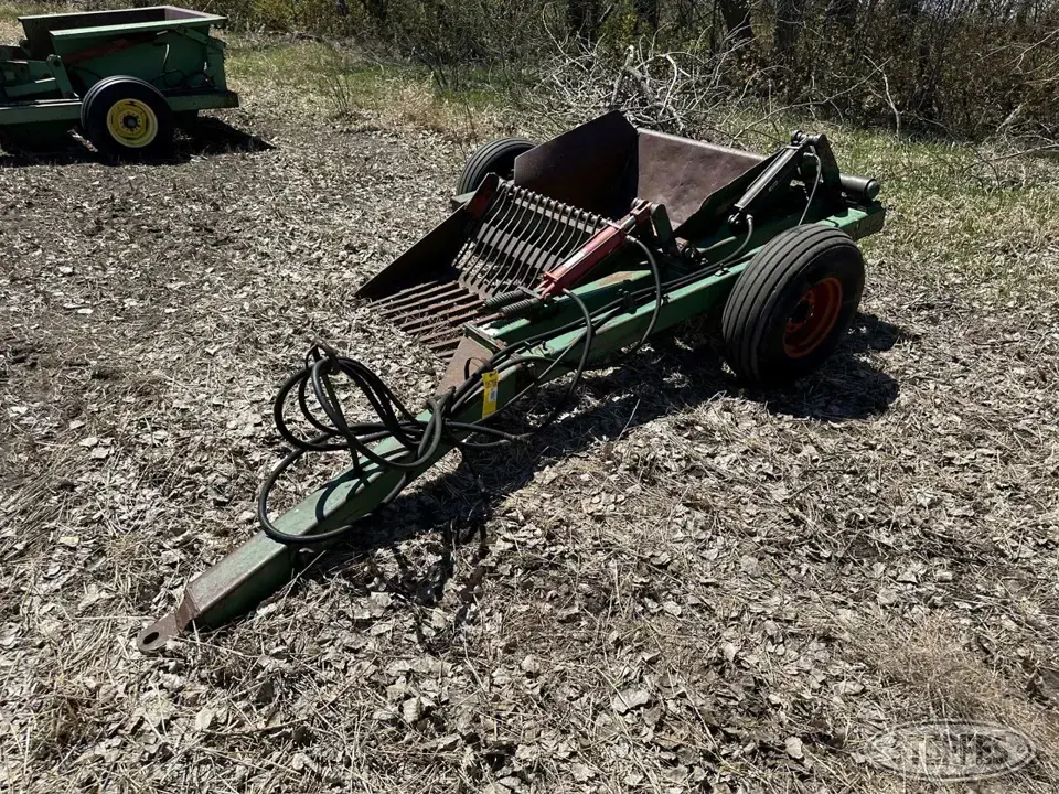Crown 400 Rock Picker