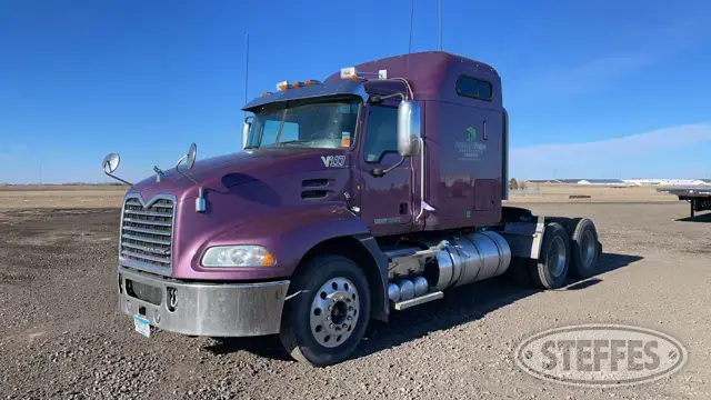 2013 Mack CXU613
