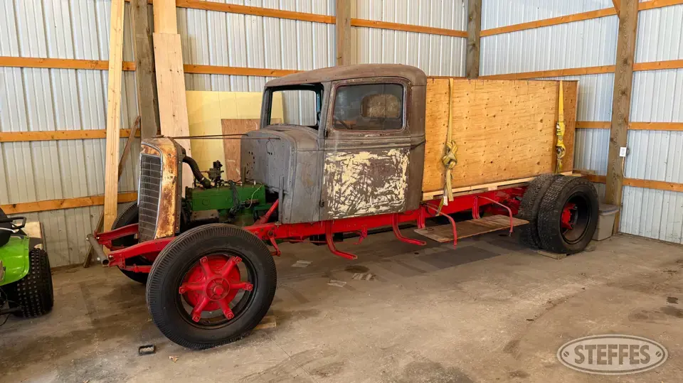 1936 International C30 Collectible Vehicle