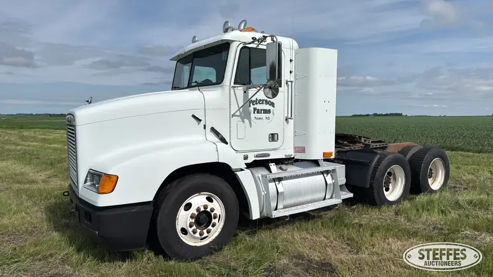 1999 Freightliner FLD112 Conventional Truck without Sleeper
